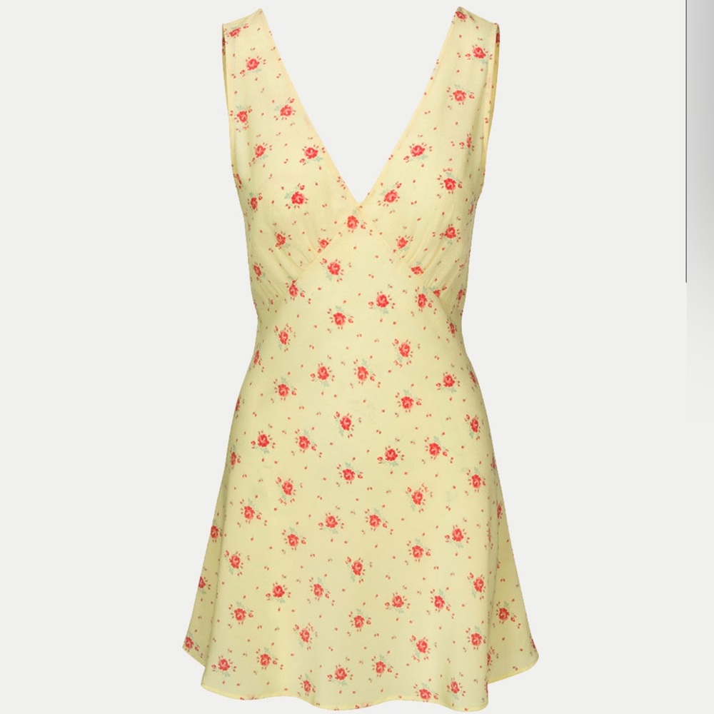 Adorable yellow dress